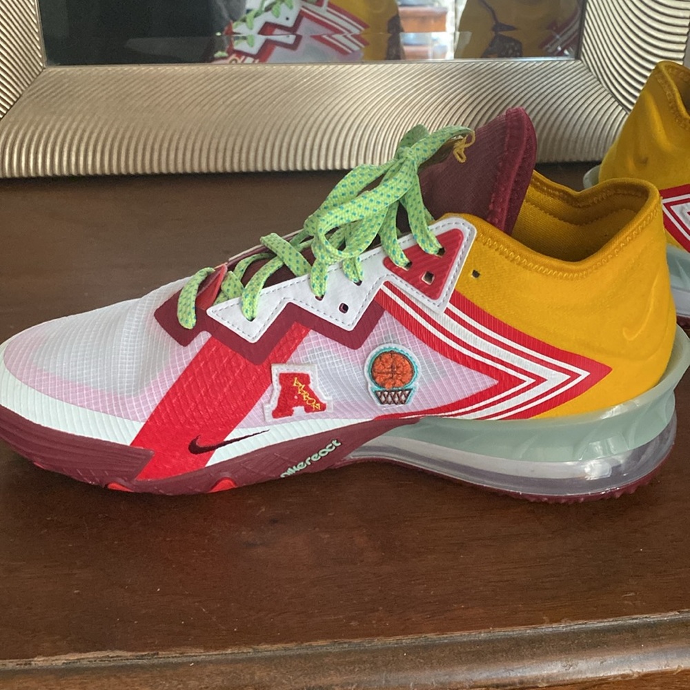 Nike React Lebron James Higher Learning Mini Plan… - image 3